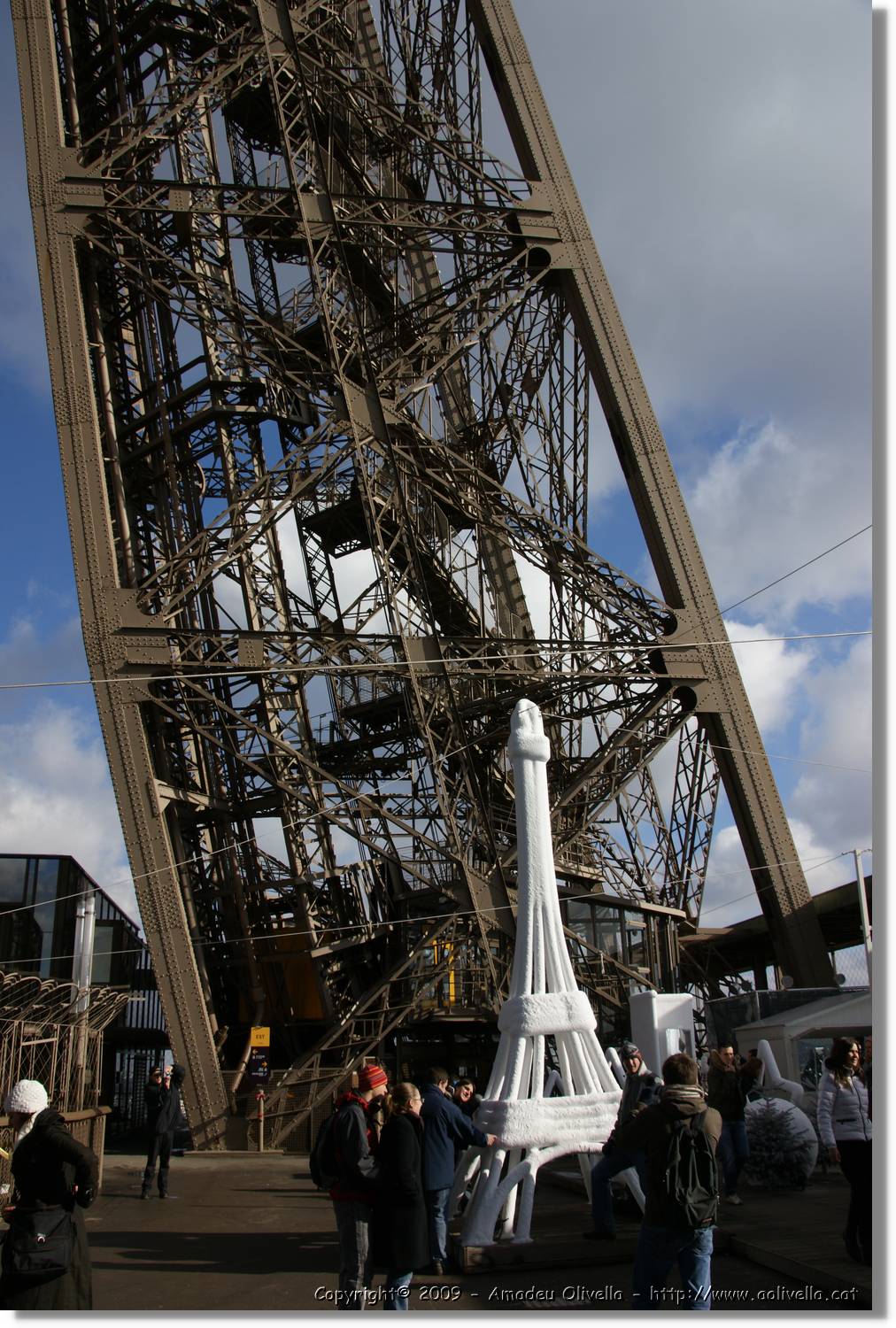Paris_250.jpg